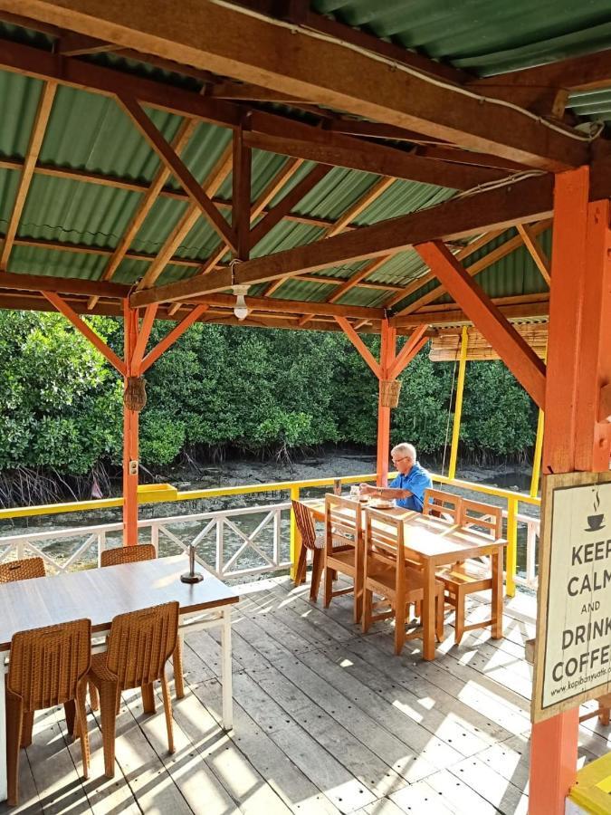 D&D Homestay Pesanggaran Eksteriør bilde